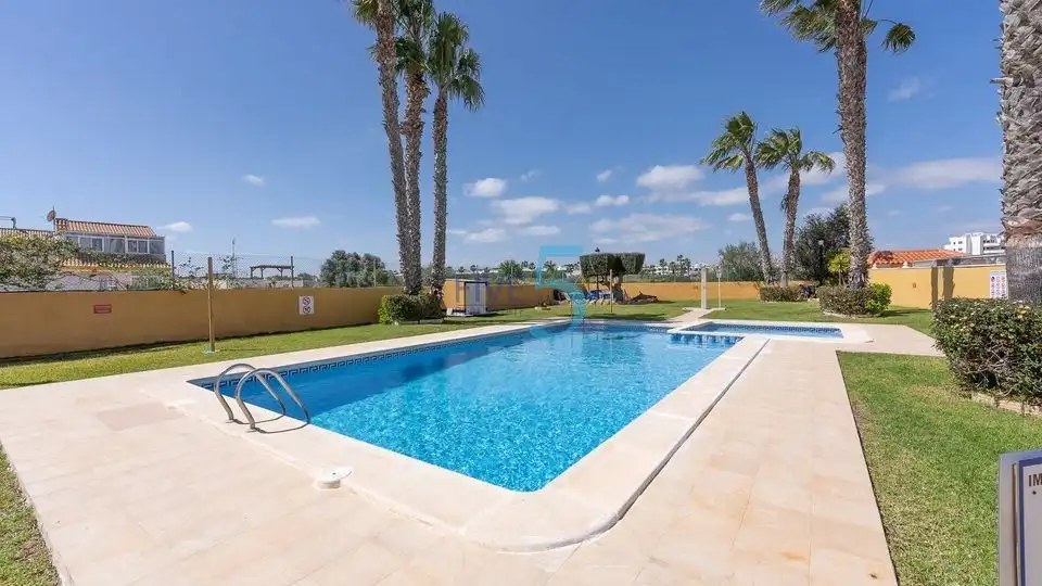 Pis amb piscina en venda a Orihuela Costa, imagen 2