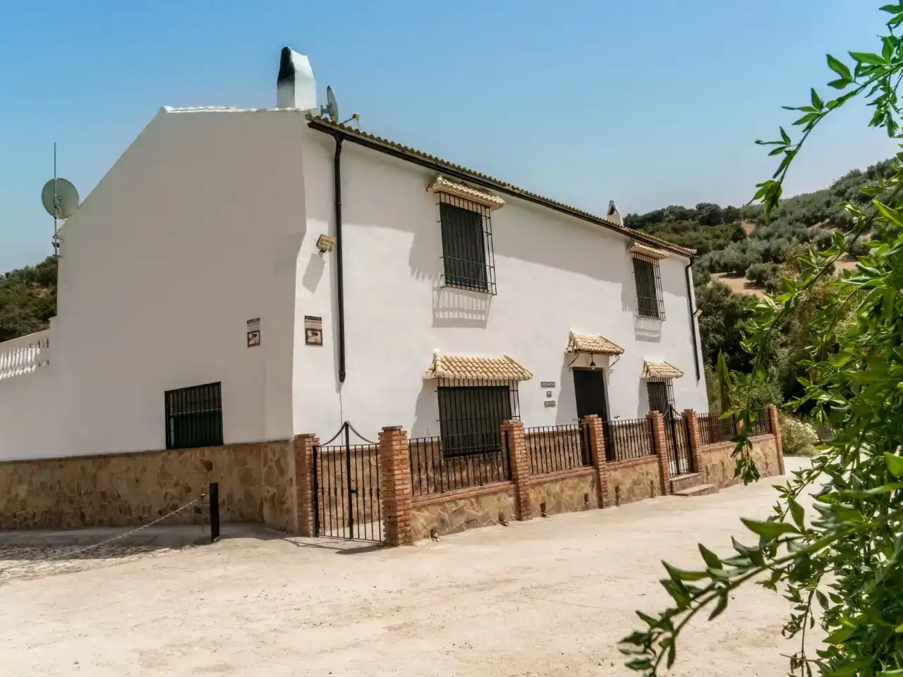 Exterior view of Houses for rent in Iznájar  with Private garden, Storage room and Swimming Pool