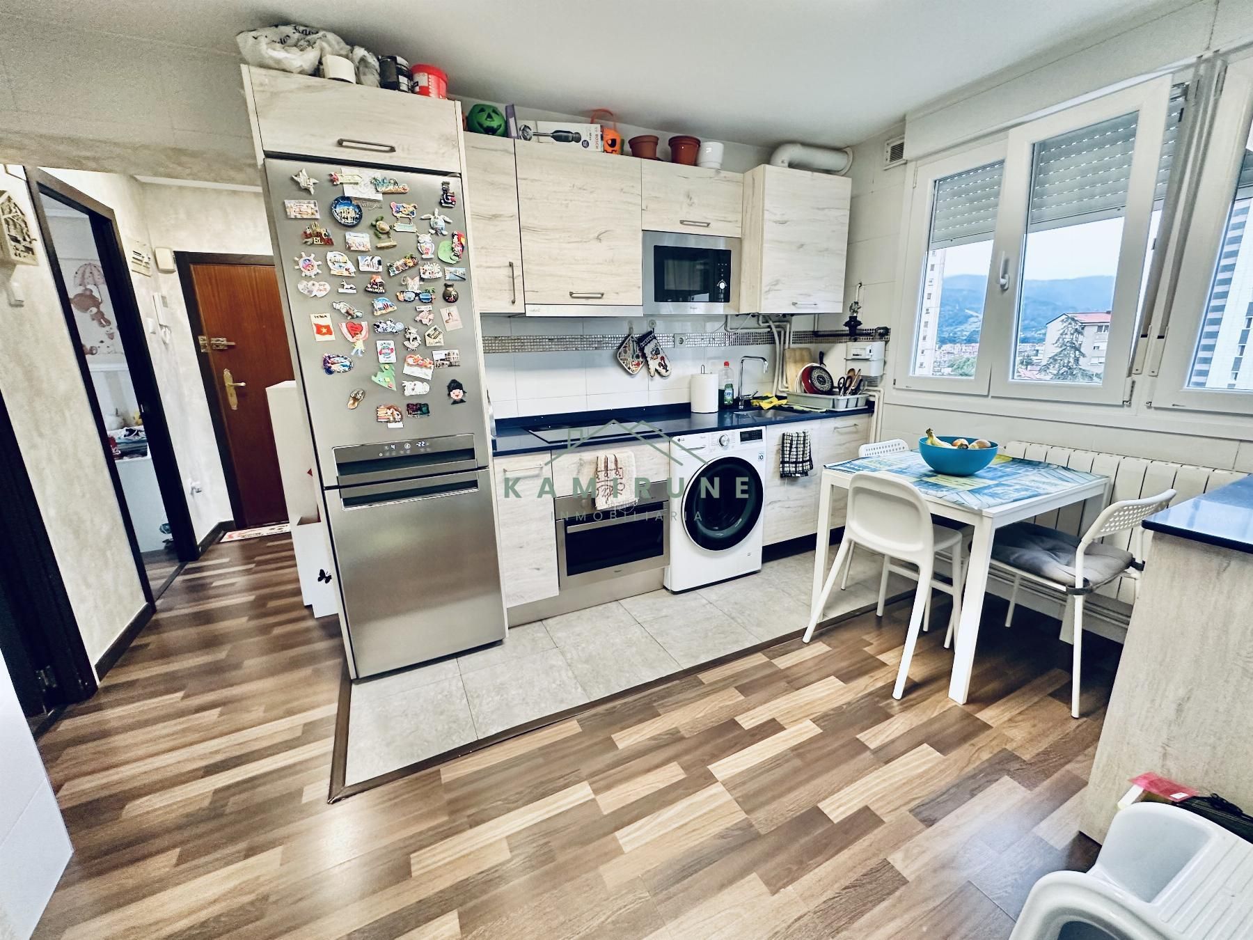 Kitchen of Flat for sale in Bilbao   with Heating and Furnished