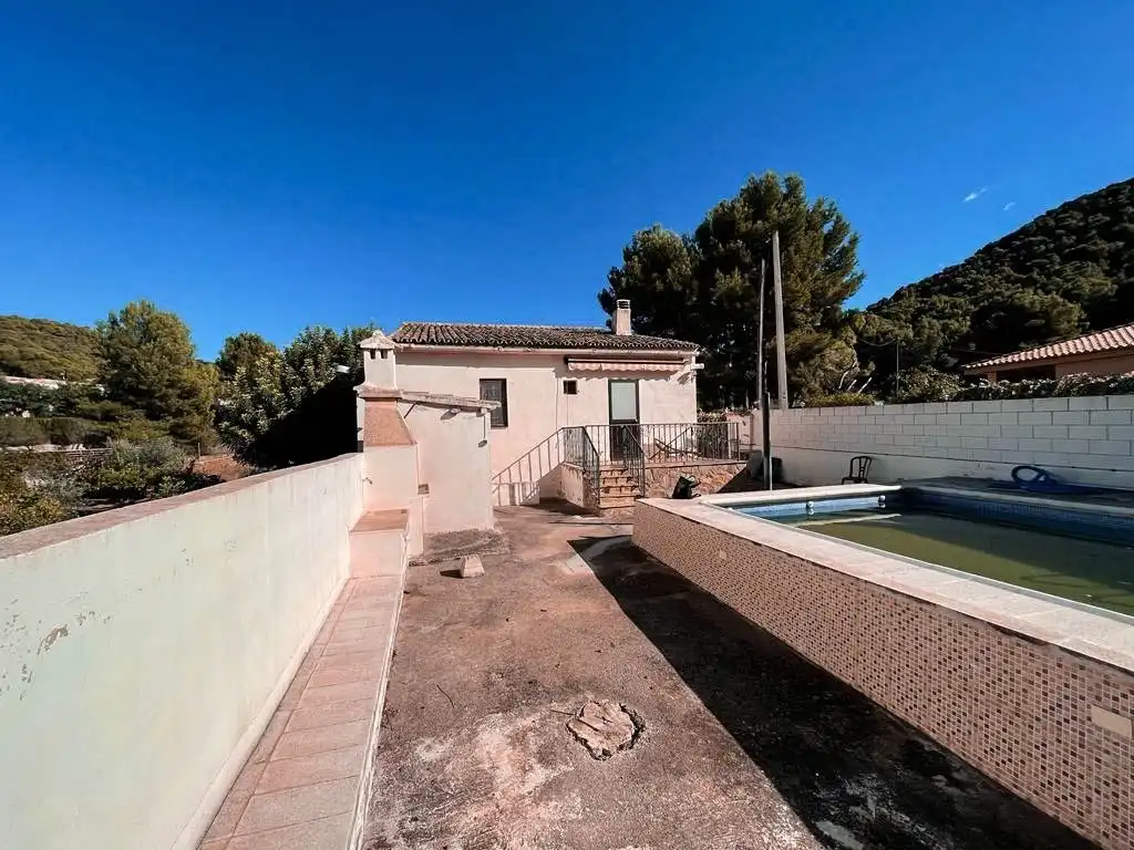 Vista exterior de Residencial en venta en Náquera