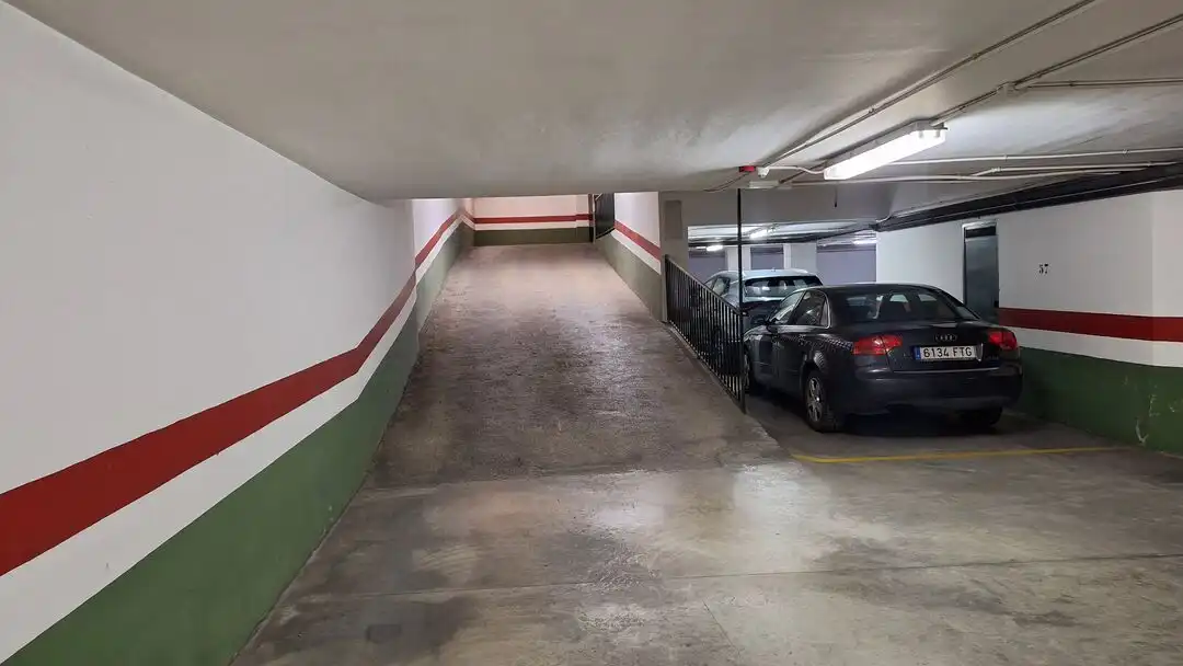 Parkplatz von Garage zur Miete in San José