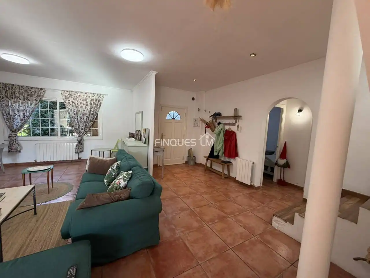 Sala d'estar de Casa o xalet en venda en Tordera amb Calefacció, Jardí privat i Terrassa