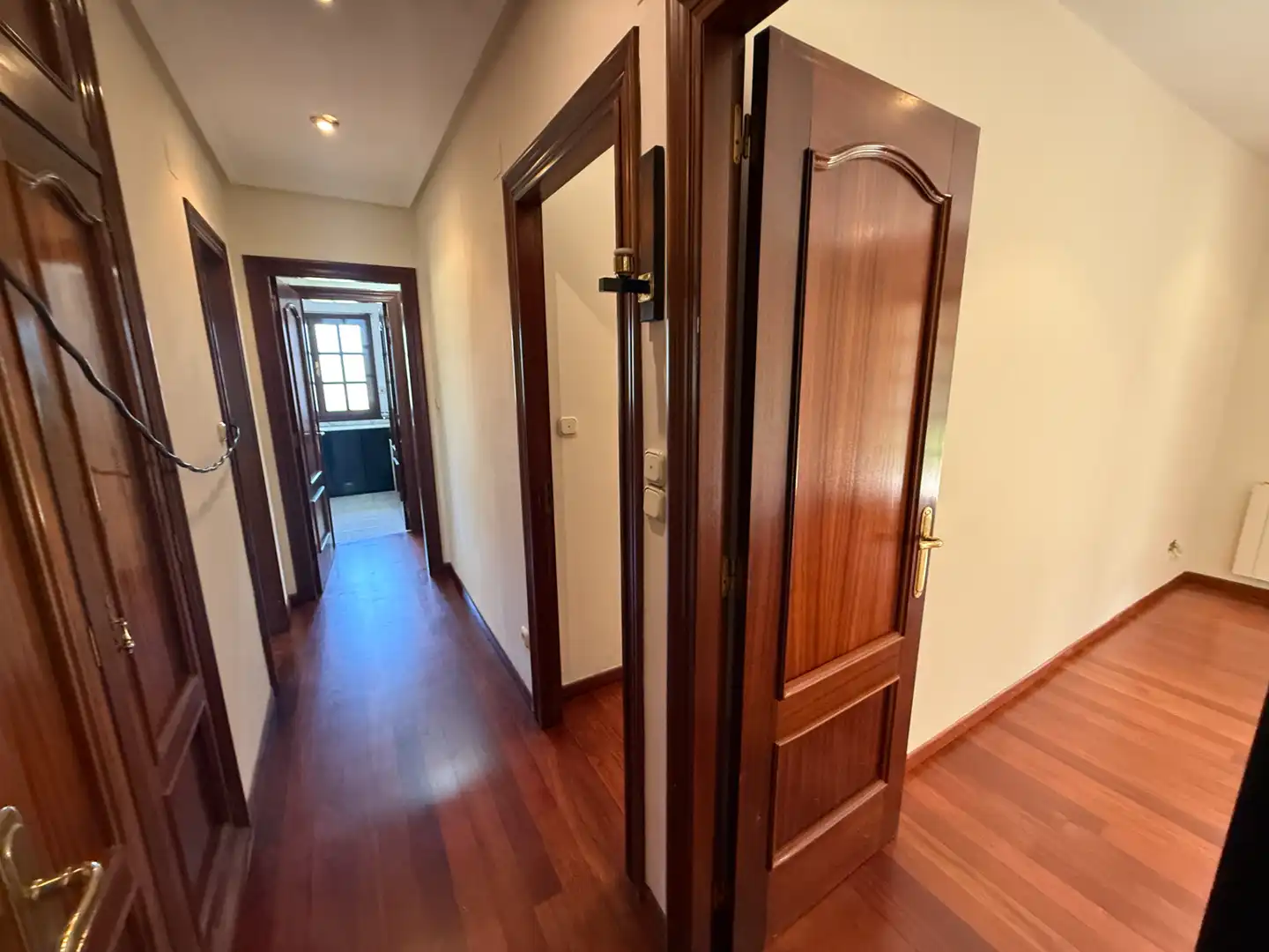 Haus oder Chalet zum Verkauf in Gijón  mit Heizung, Privatgarten und Parkett