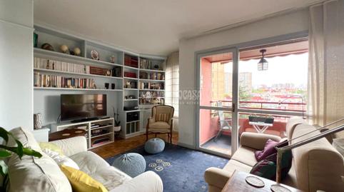 Foto 4 de Pis en venda a Media Legua, Madrid