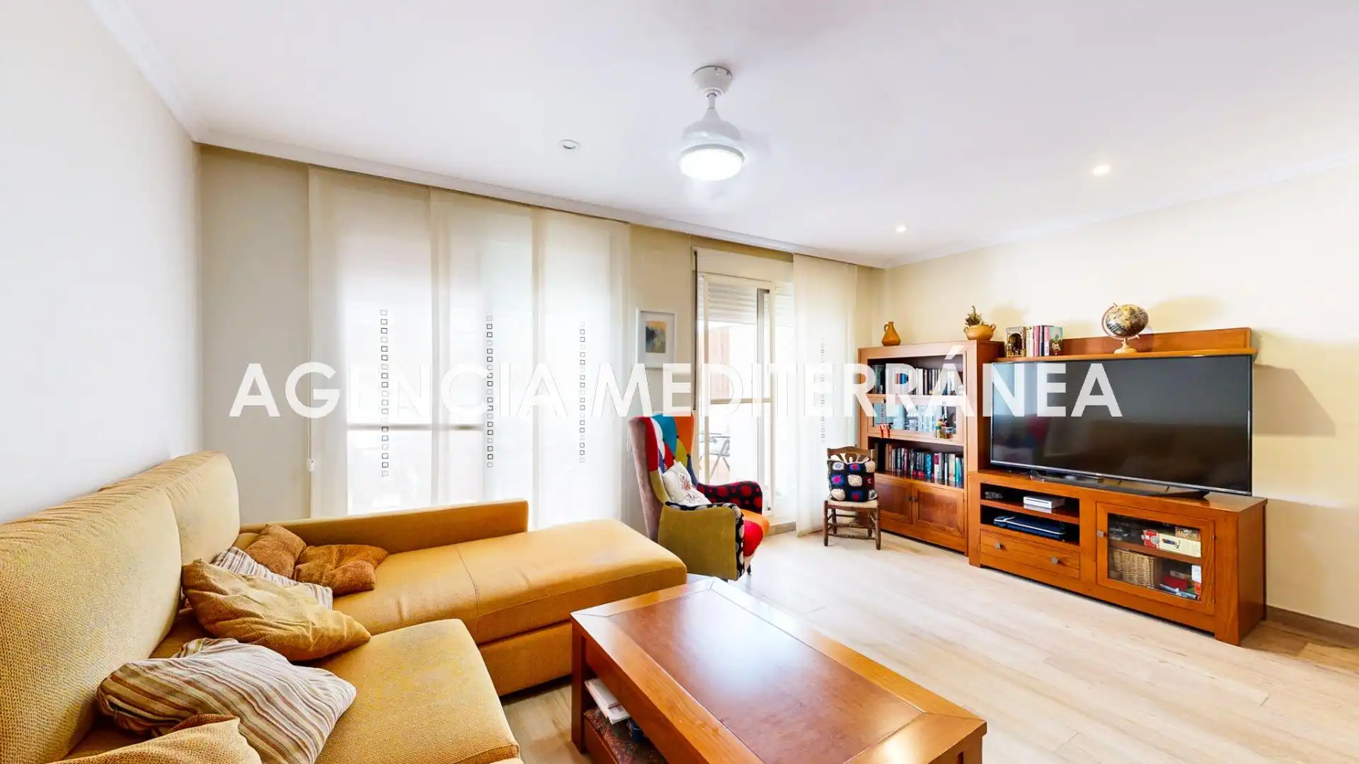Casa a schiera con piscina in vendita a San Antonio de Benagéber, imagen 4