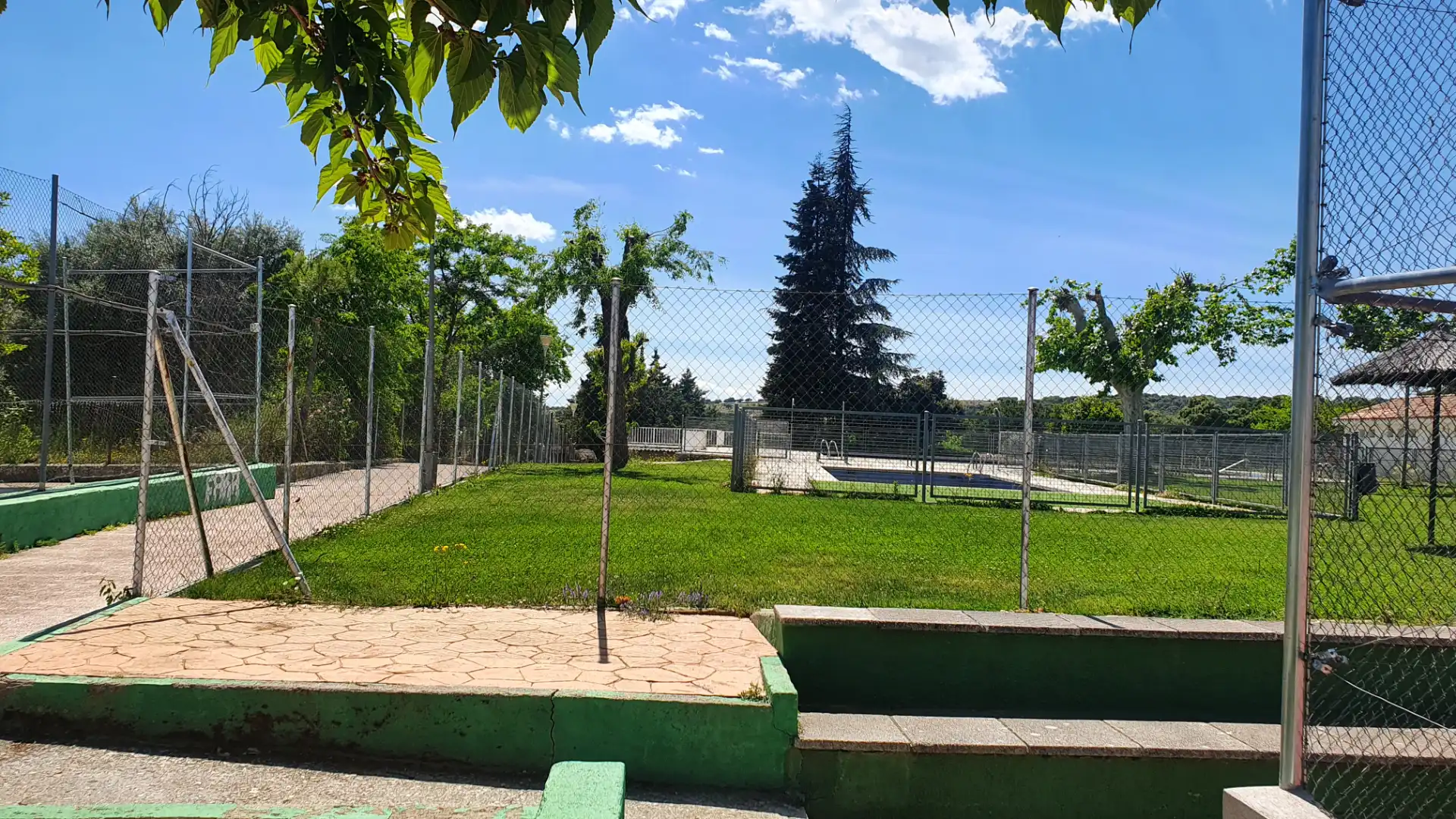 Jardí de Dúplex en venda en Valdemorillo amb Aire condicionat, Calefacció i Terrassa