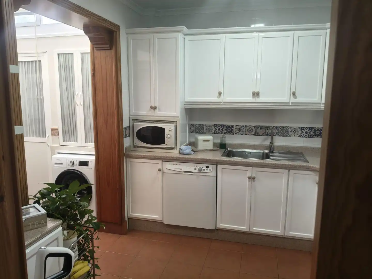 Cuina de Casa adosada en venda en Puerto Real amb Aire condicionat