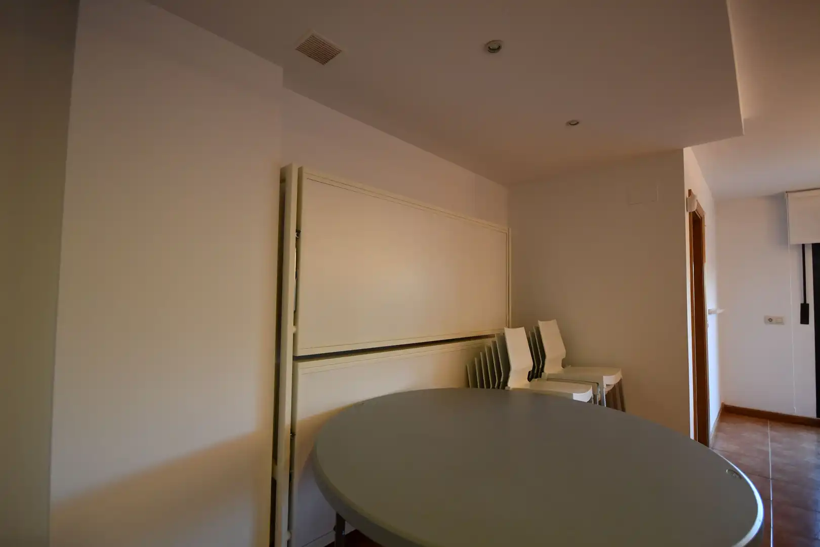 Esszimmer von Erdgeschoss zum Verkauf in Lardero mit Klimaanlage, Heizung und Terrasse