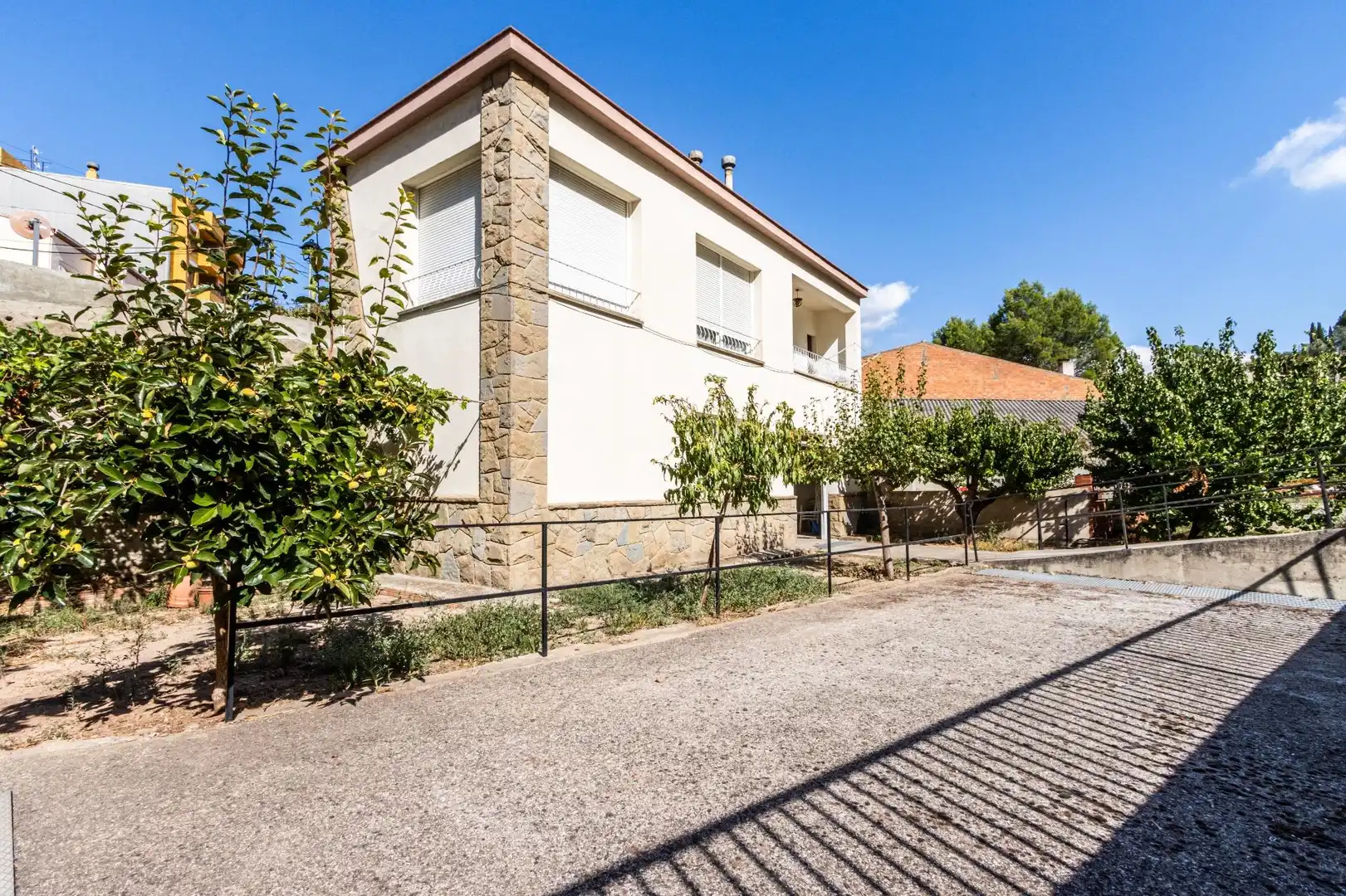 Vista exterior de Casa o chalet en venta en Monistrol de Montserrat con Calefacción, Jardín privado y Trastero