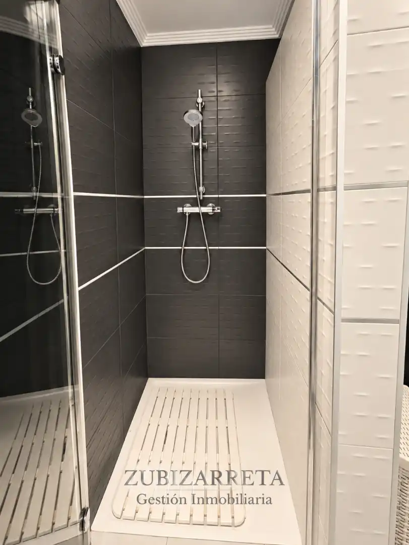 Bathroom of Duplexes for sale in Ermua, Bizkaia