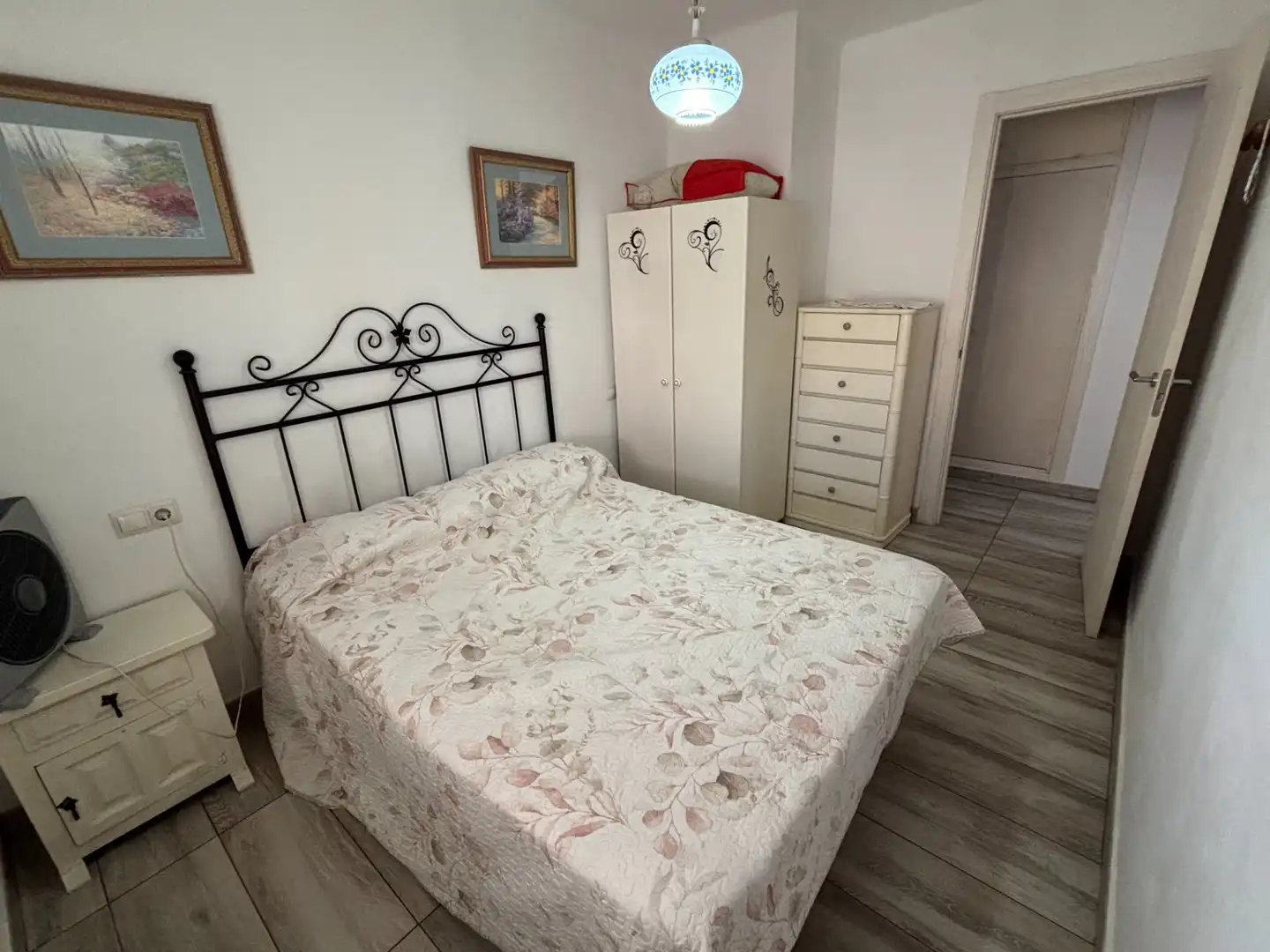 Dormitori de Apartament en venda en Torrox amb Aire condicionat, Terrassa i Moblat