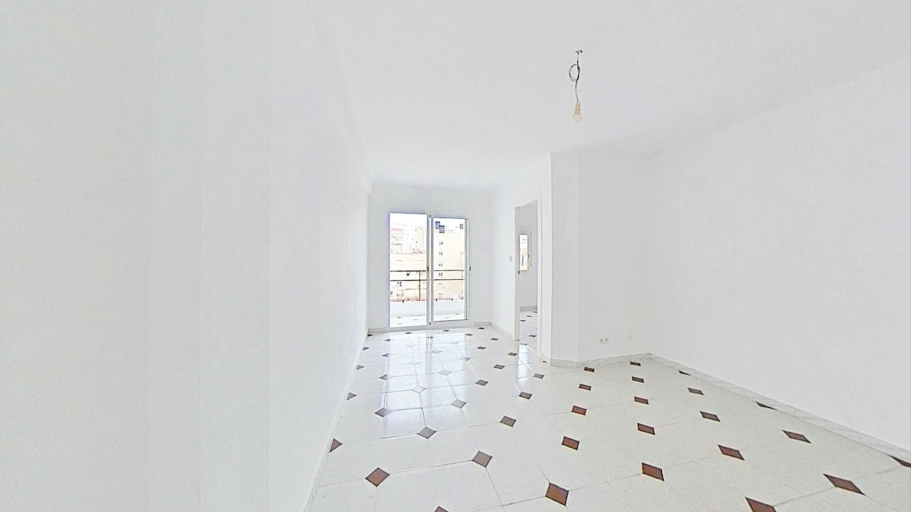 Flat for sale in Reus  with Heating, Terrace and Oven
