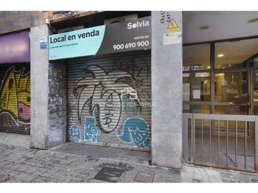 Local comercial en venta en Calle Viladomat