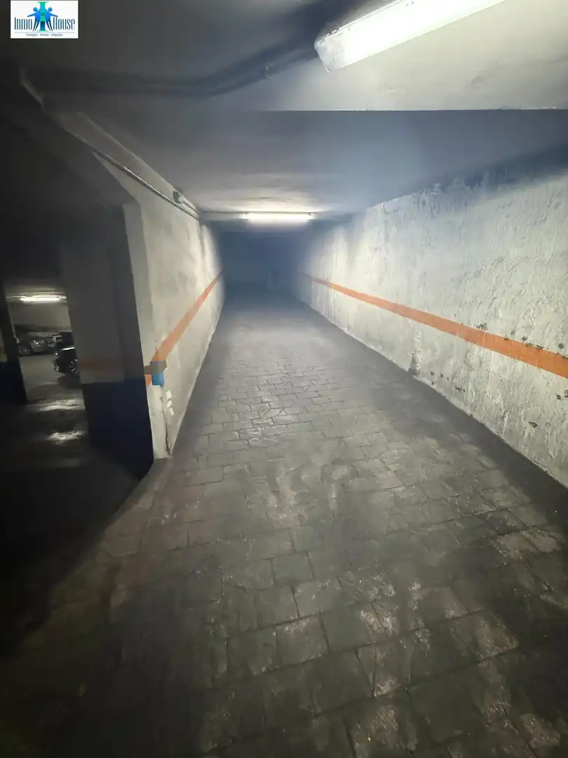 Aparcament de Àtic en venda en Albacete amb Aire condicionat, Calefacció i Parquet