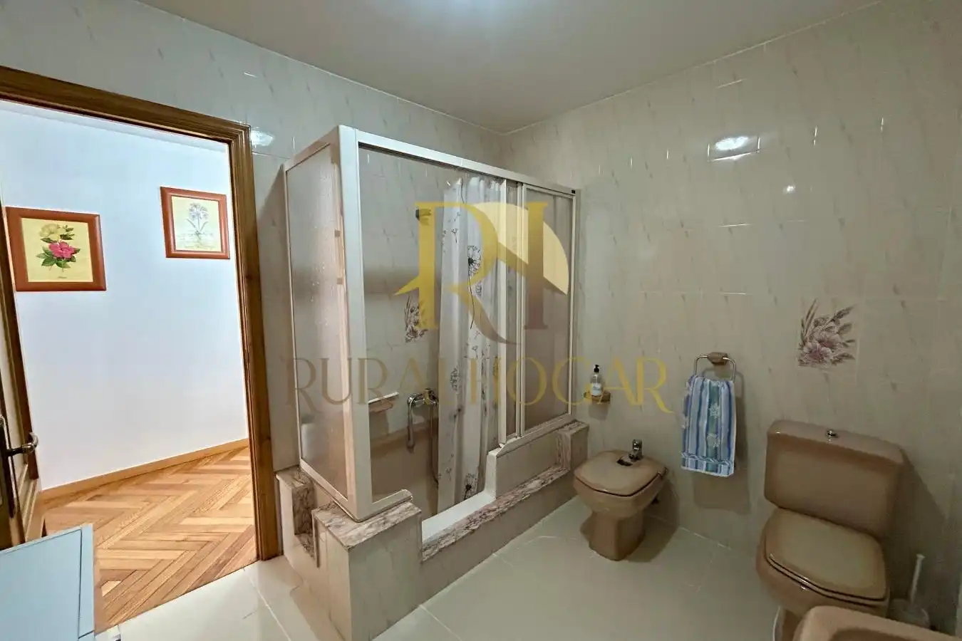 Baño de Casa adosada en venta en Vilamartín de Valdeorras con Terraza