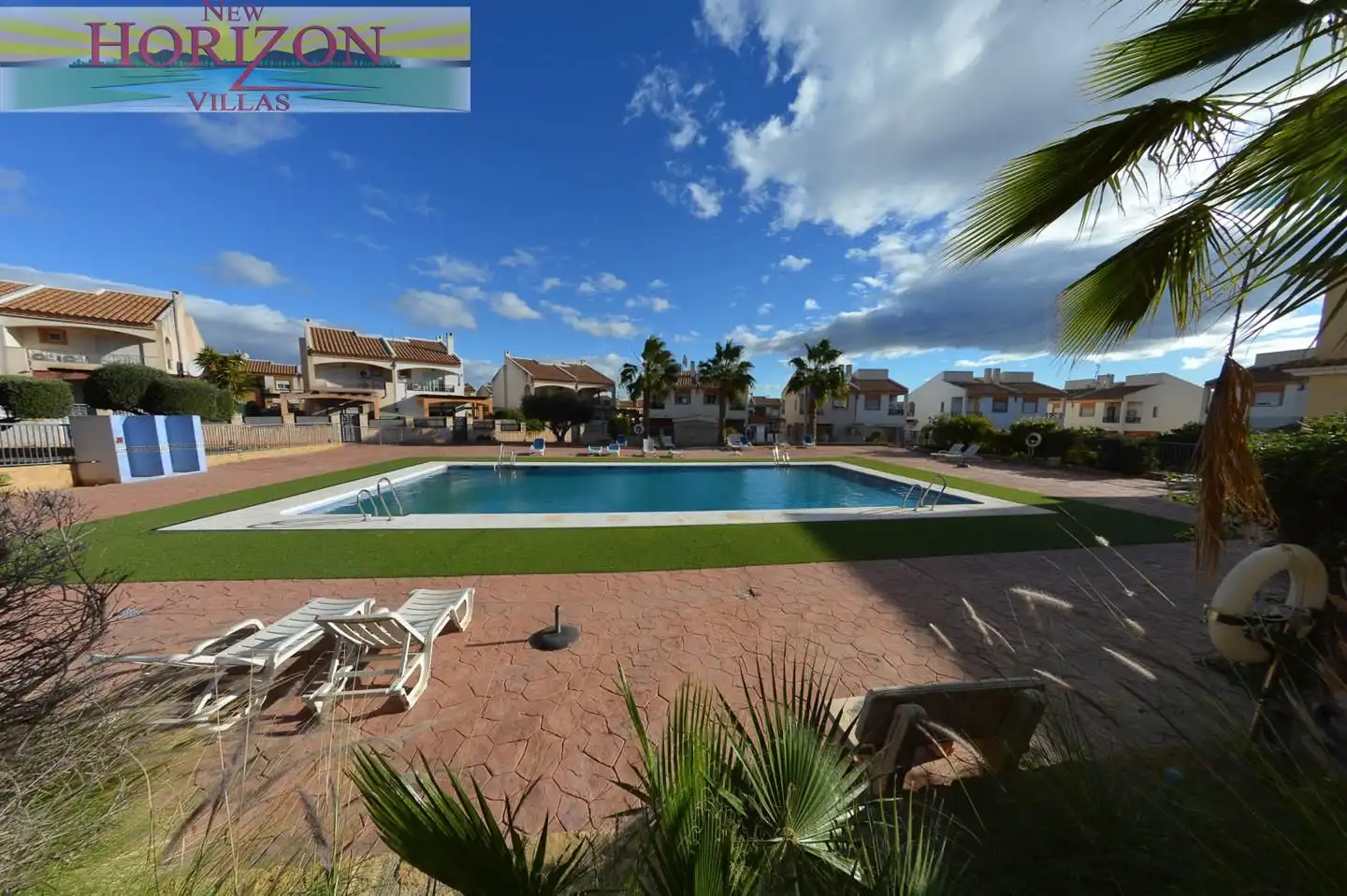Piscina de Dúplex en venta en Zurgena con Aire acondicionado, Terraza y Piscina comunitaria