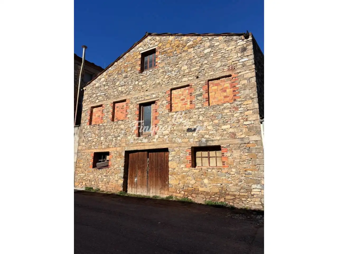 Exterior view of Industrial buildings for sale in Coll de Nargó