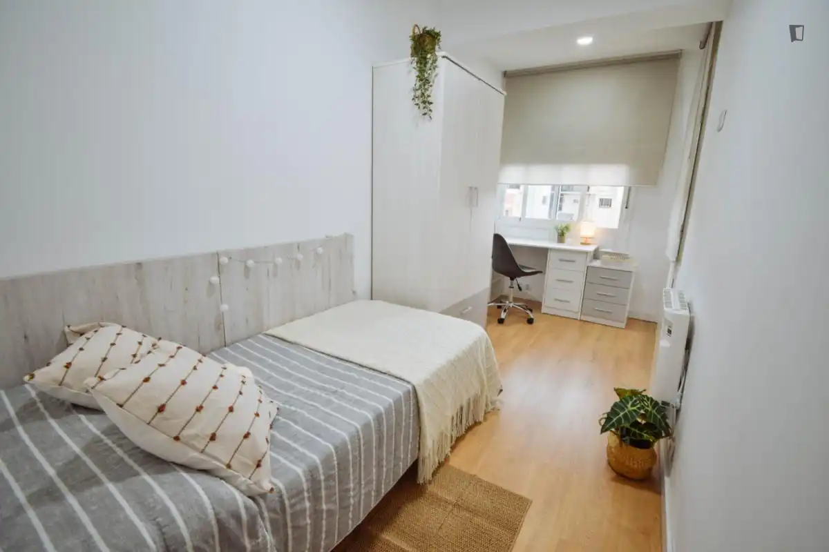 Habitación en Instituts - Universitat