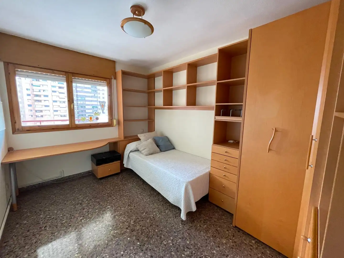 Habitación de Piso de alquiler en Zaragoza con Aire acondicionado, Calefacción y Terraza