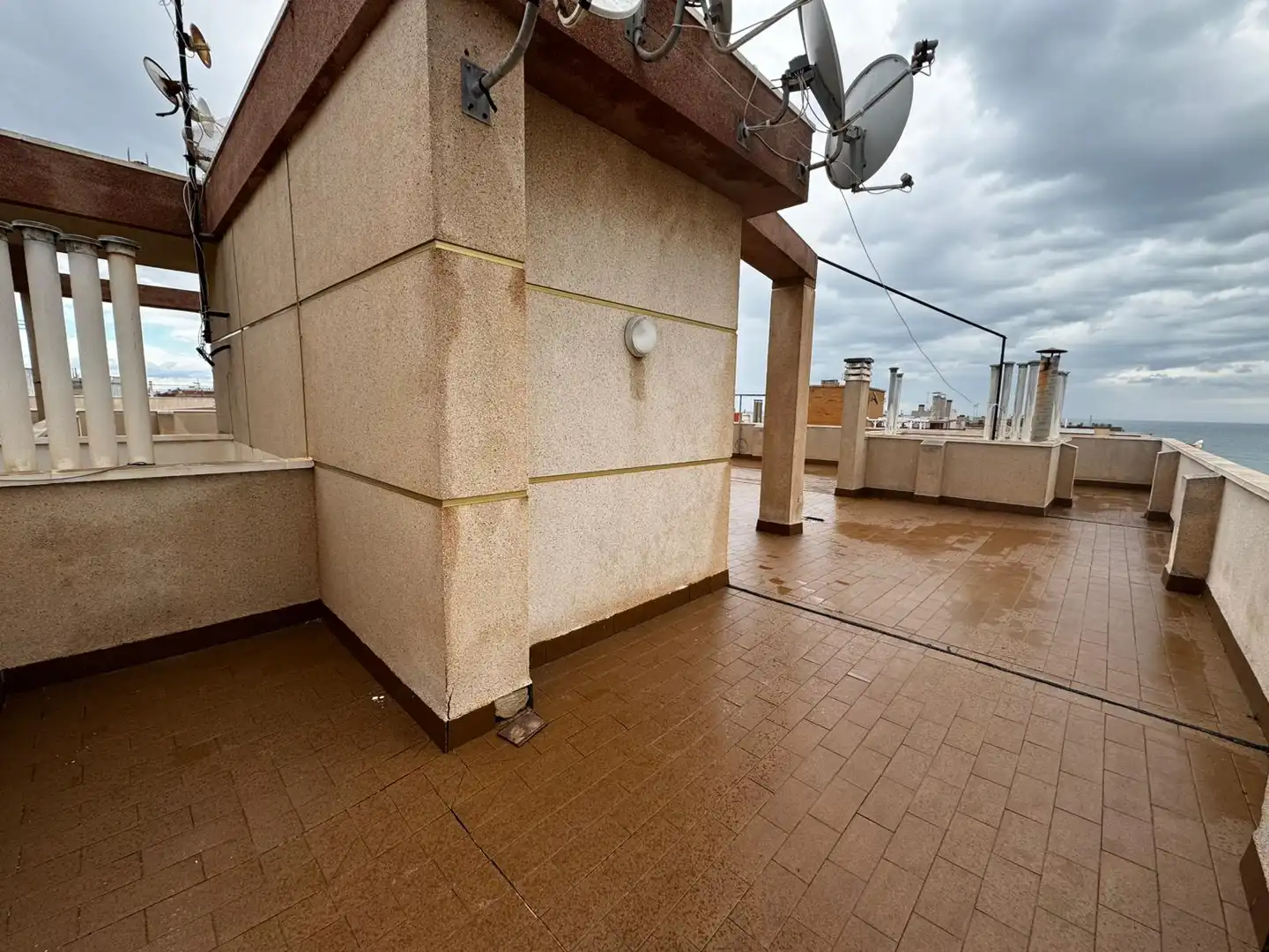 Terrasse von Dachboden zum Verkauf in Torrevieja mit Klimaanlage, Terrasse und Möbliert