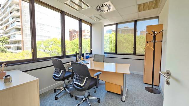 Oficina en Alquiler en Carrer de la Caravel·la la Niña en Barri de les Corts