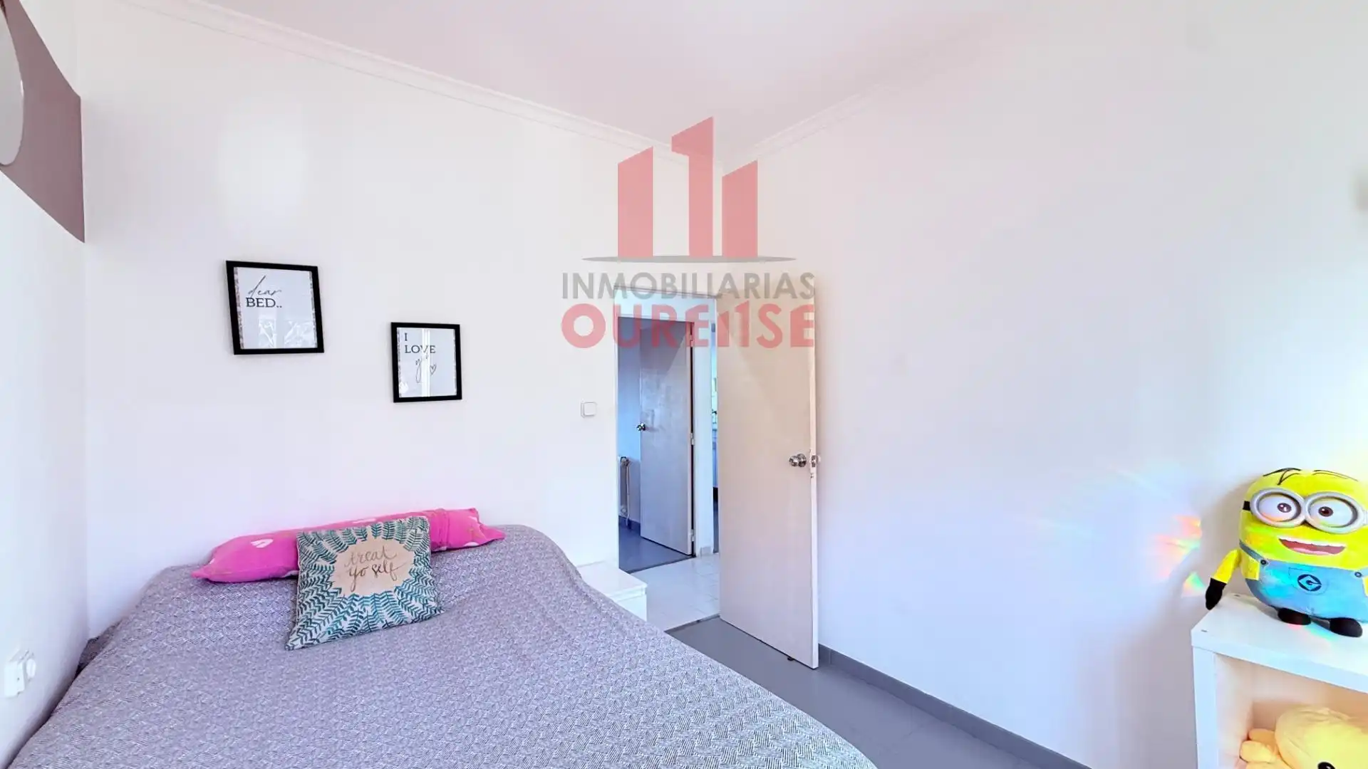 Bedroom of Buildings for sale in Ourense Capital 