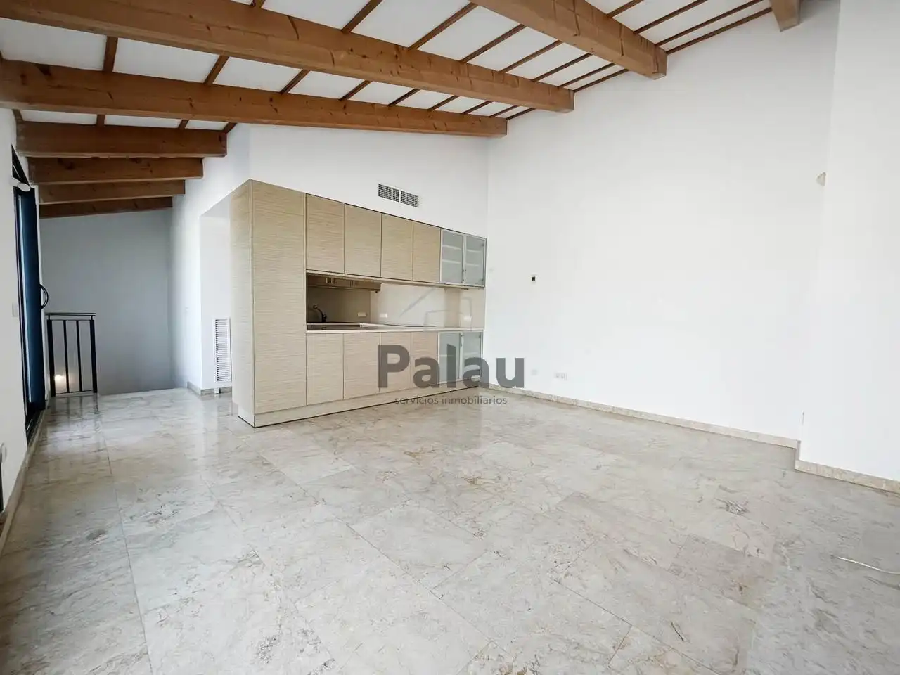 Cuina de Àtic en venda en Ciutadella de Menorca amb Aire condicionat, Terrassa i Traster