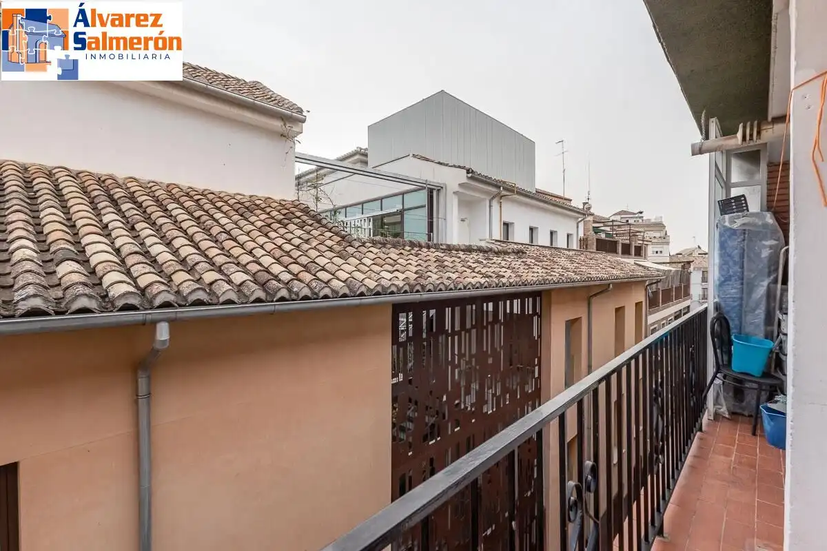 Flat for sale in Calle de las Caballerizas, Centro - Sagrario