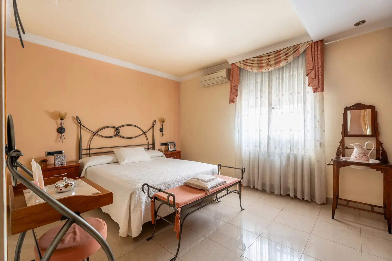 Casa con terraza en venta en Avinguda de la Mare de Déu del Carme, imagen 16