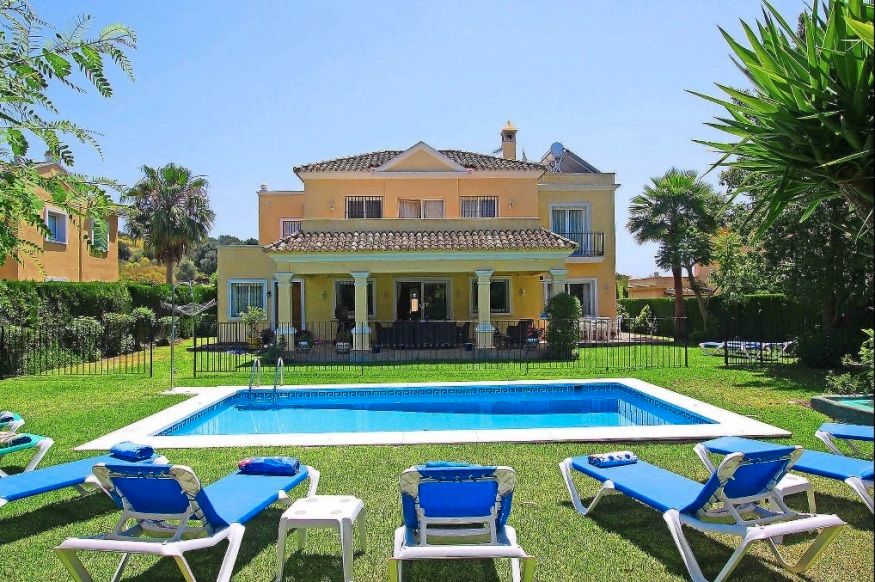 Jardí de Casa o xalet de lloguer en Estepona amb Aire condicionat, Calefacció i Jardí privat