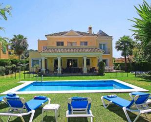Jardí de Casa o xalet de lloguer en Estepona amb Aire condicionat, Calefacció i Jardí privat