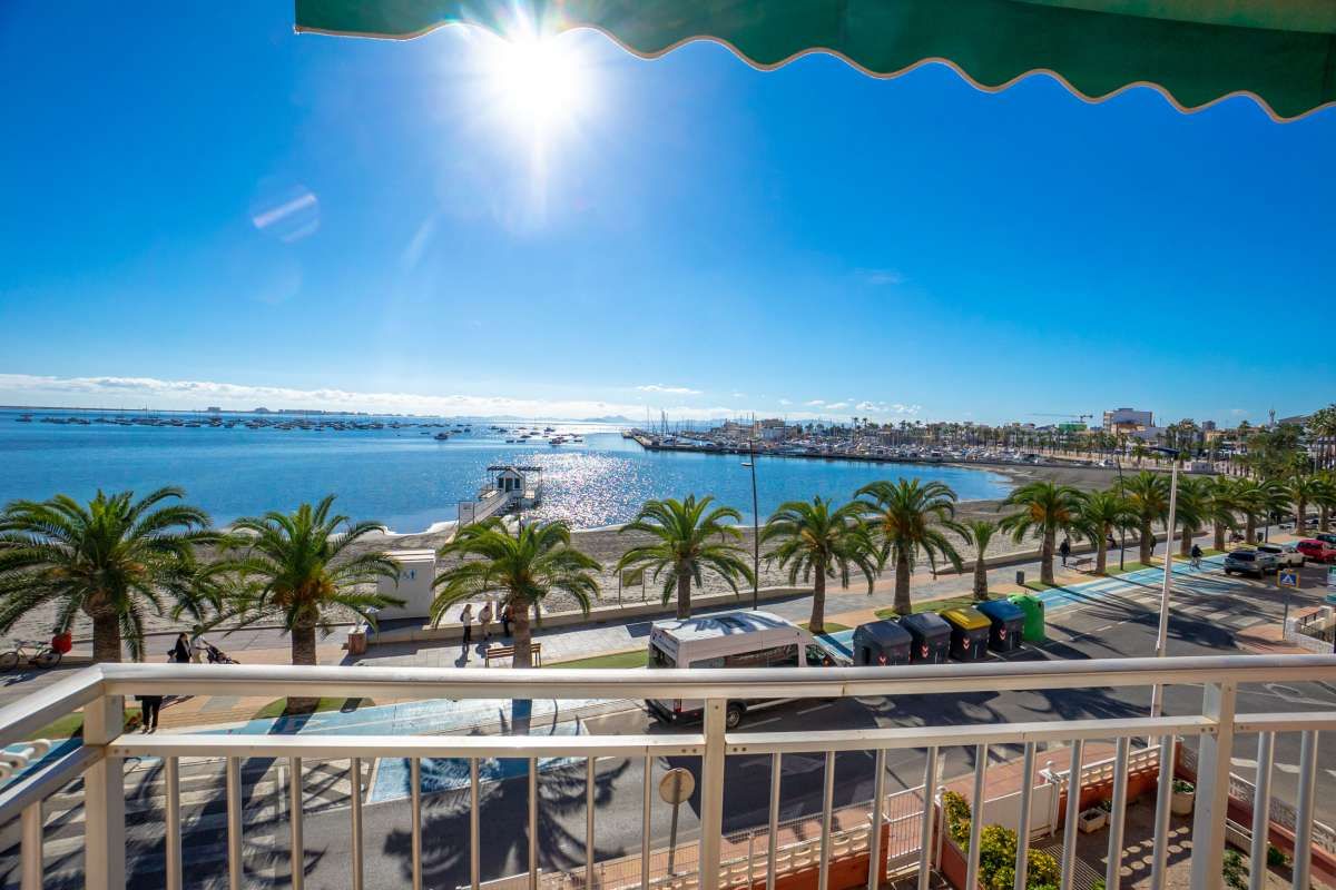 Vista exterior de Apartament de lloguer en San Pedro del Pinatar amb Moblat