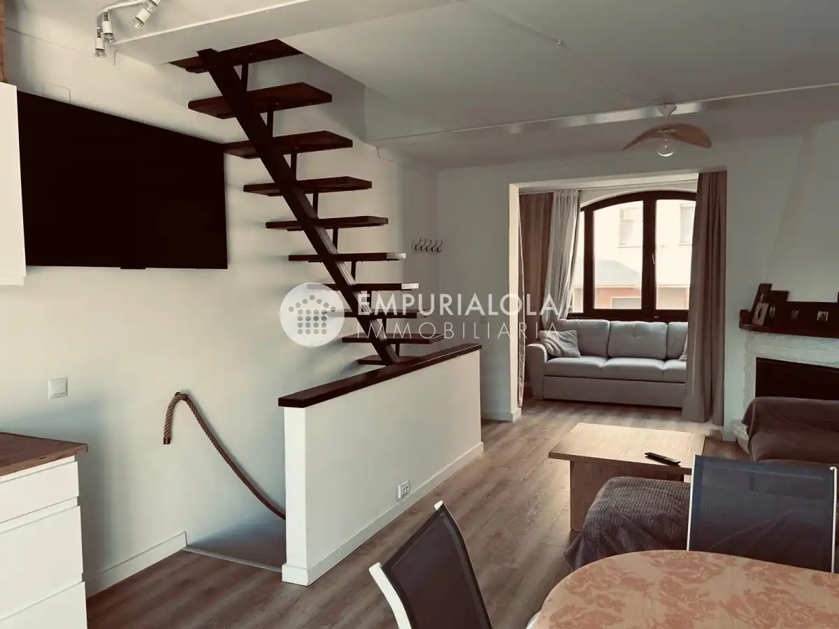Sala d'estar de Casa o xalet en venda en Empuriabrava amb Aire condicionat