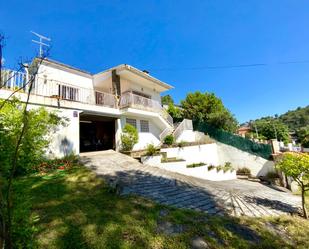 Vista exterior de Casa o xalet en venda en Sentmenat amb Calefacció, Jardí privat i Terrassa