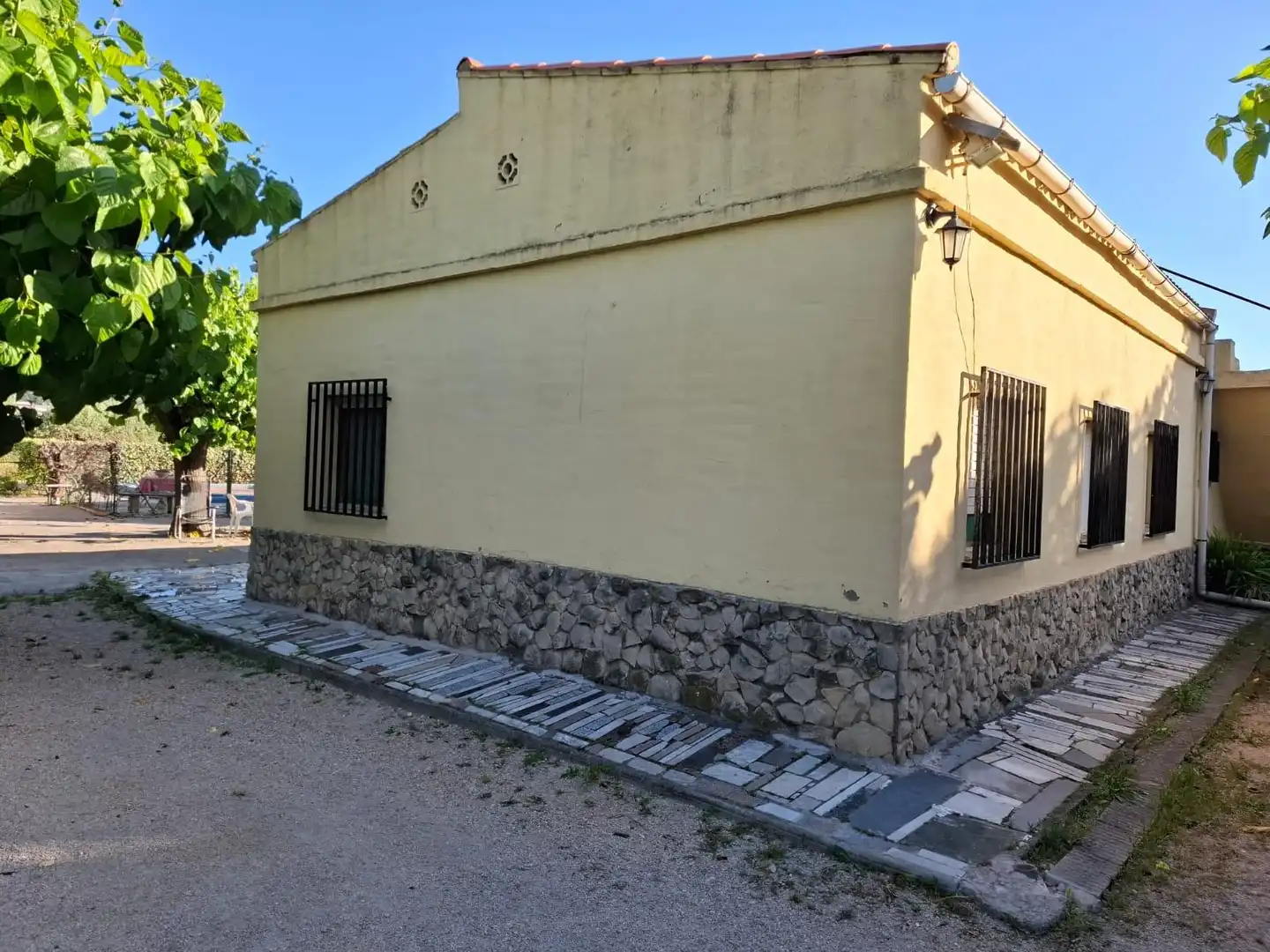 Vista exterior de Casa o chalet en venta en Agullent con Trastero y Piscina