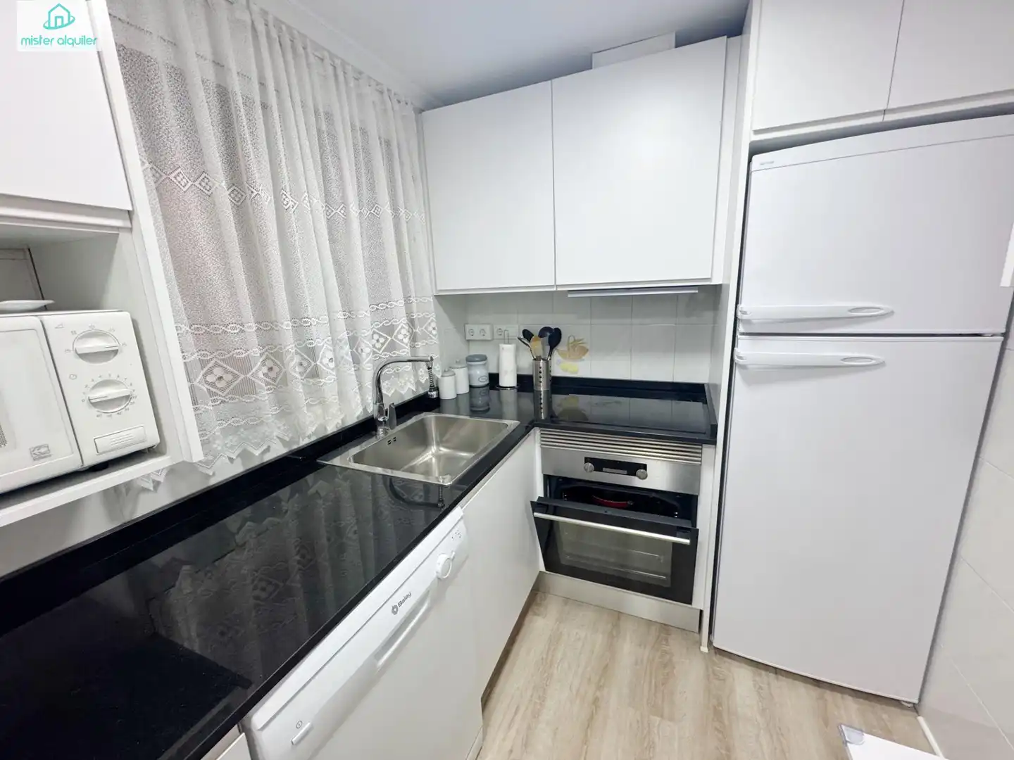 Appartement compact avec terrasse à louer à Calle COLON 12 B, imagen 28