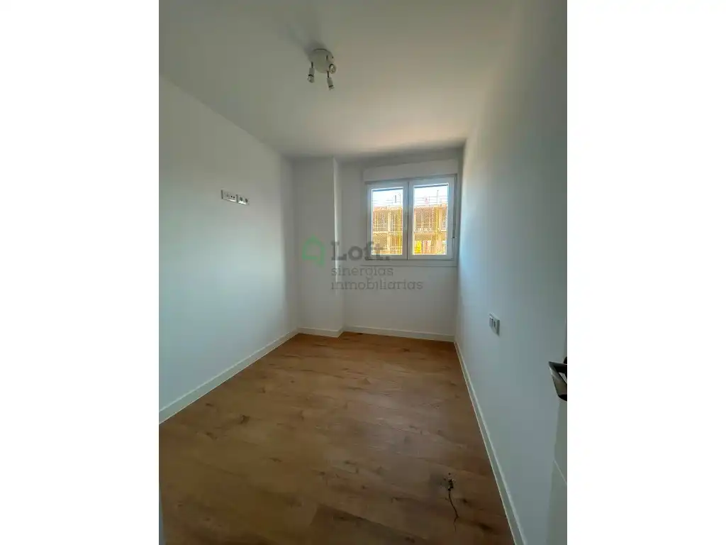 Dormitori de Apartament de lloguer en Badajoz amb Terrassa i Piscina comunitària