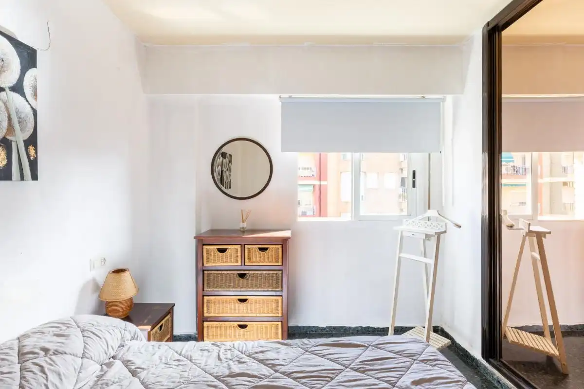 Bedroom of Flat for sale in Valencia  with Air Conditioner, Heating and Private garden