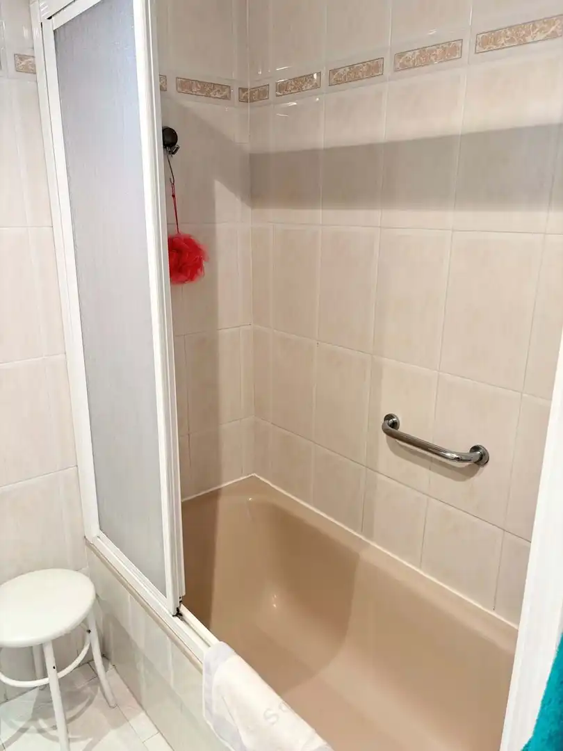 Baño de Piso en venta en Alicante / Alacant con Aire acondicionado, Trastero y Piscina