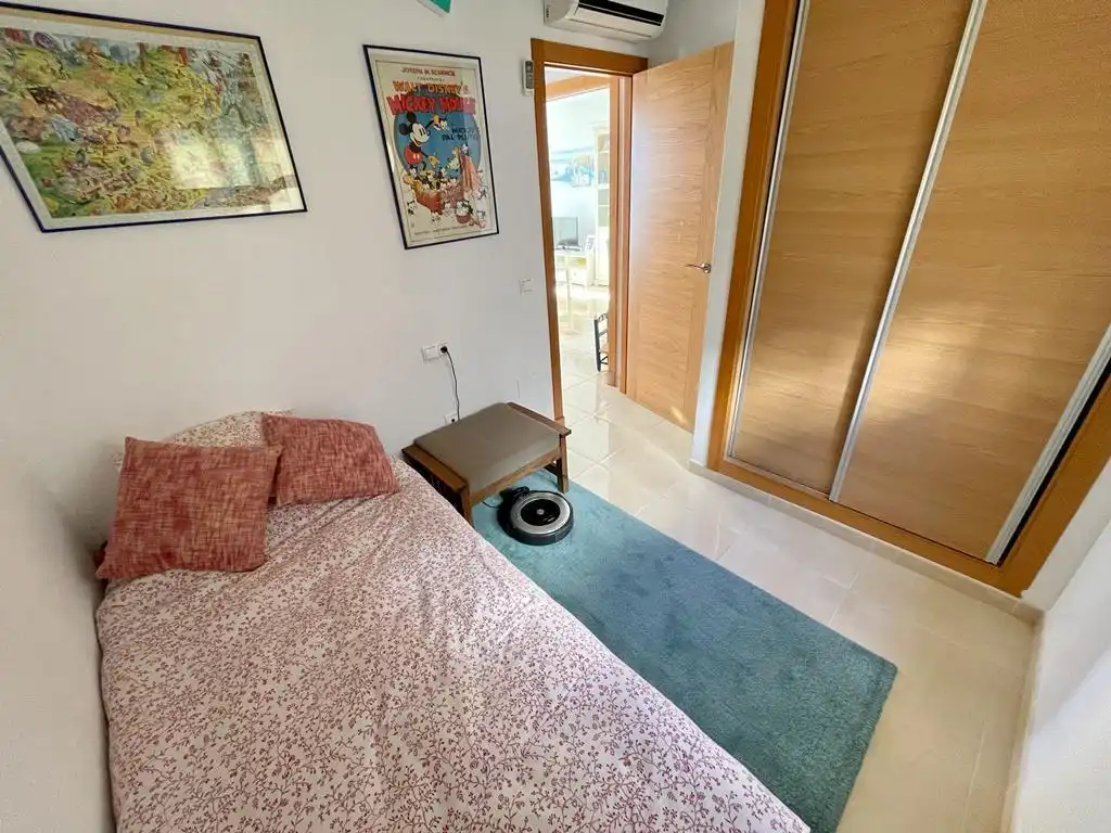 Schlafzimmer von Wohnung zur Miete in Roquetas de Mar mit Klimaanlage, Heizung und Terrasse