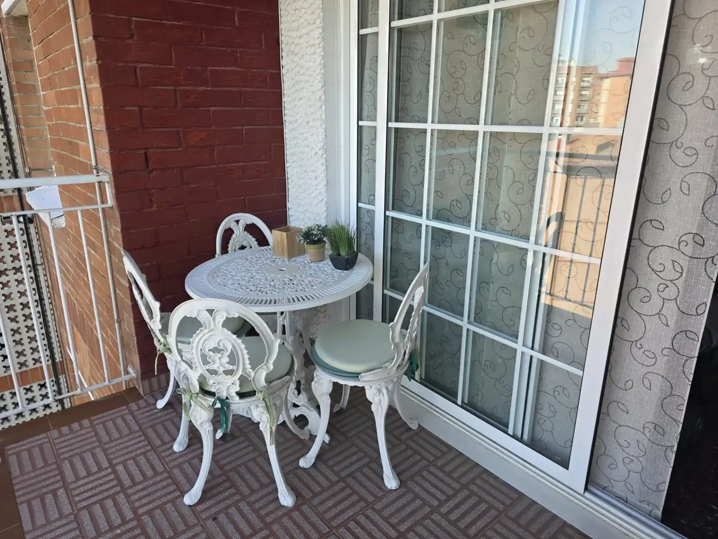 Terrasse von Wohnung zum Verkauf in L'Hospitalet de Llobregat mit Ofen und Balkon