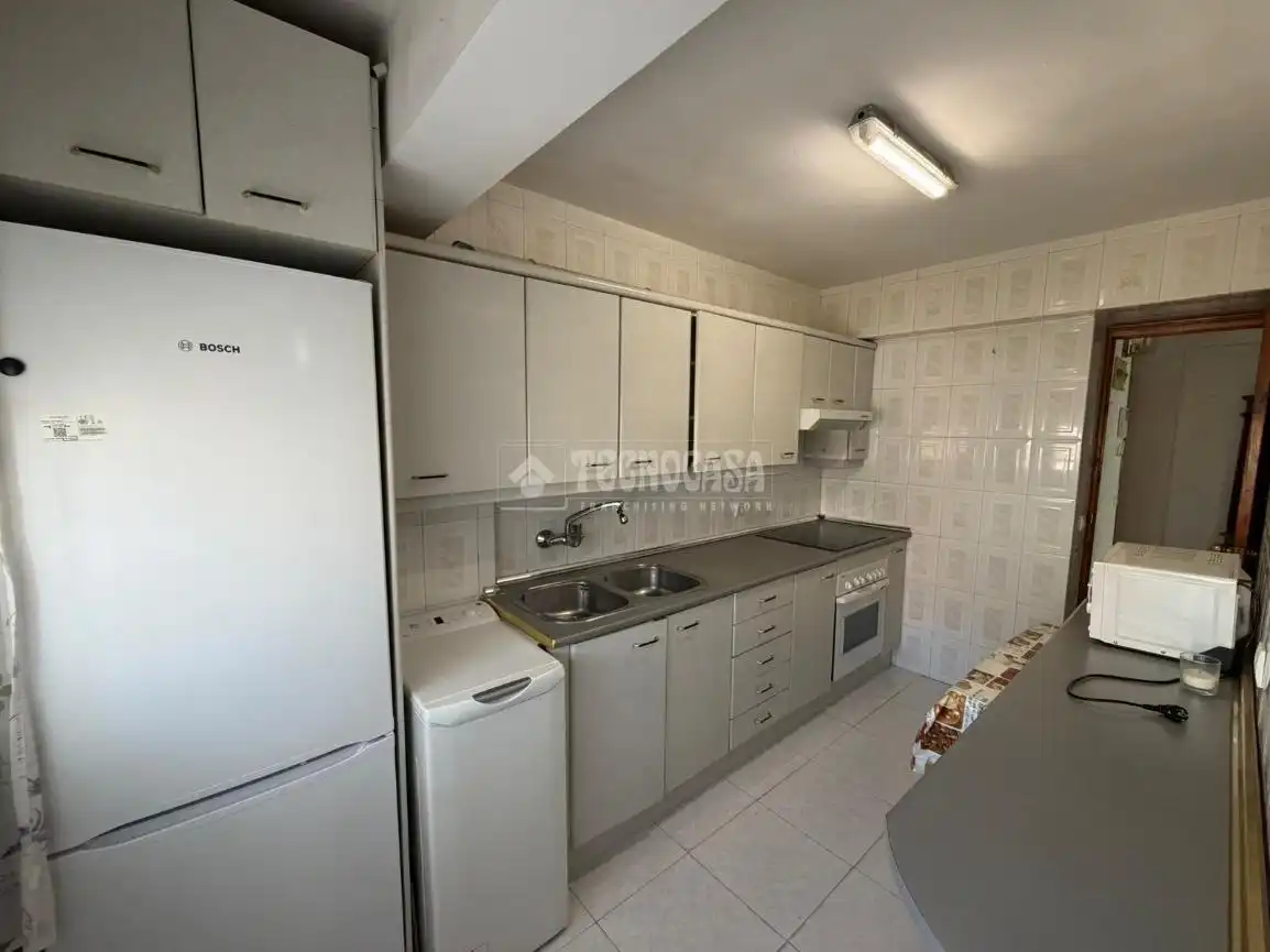 Kitchen of Flat for sale in Alcalá de Henares  with Air Conditioner and Heating