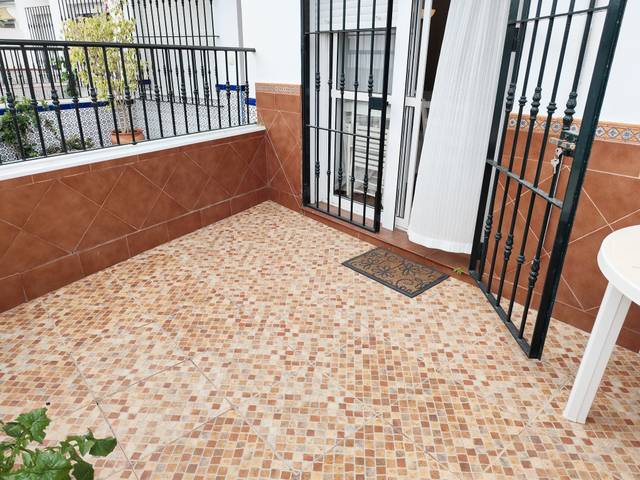 Apartamento en Alquiler en Avenida de Granada, 37 en Puerto Deportivo