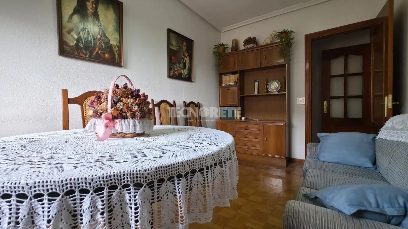 Sala de estar de Piso en venta en Guadalajara con Calefacción y Parquet