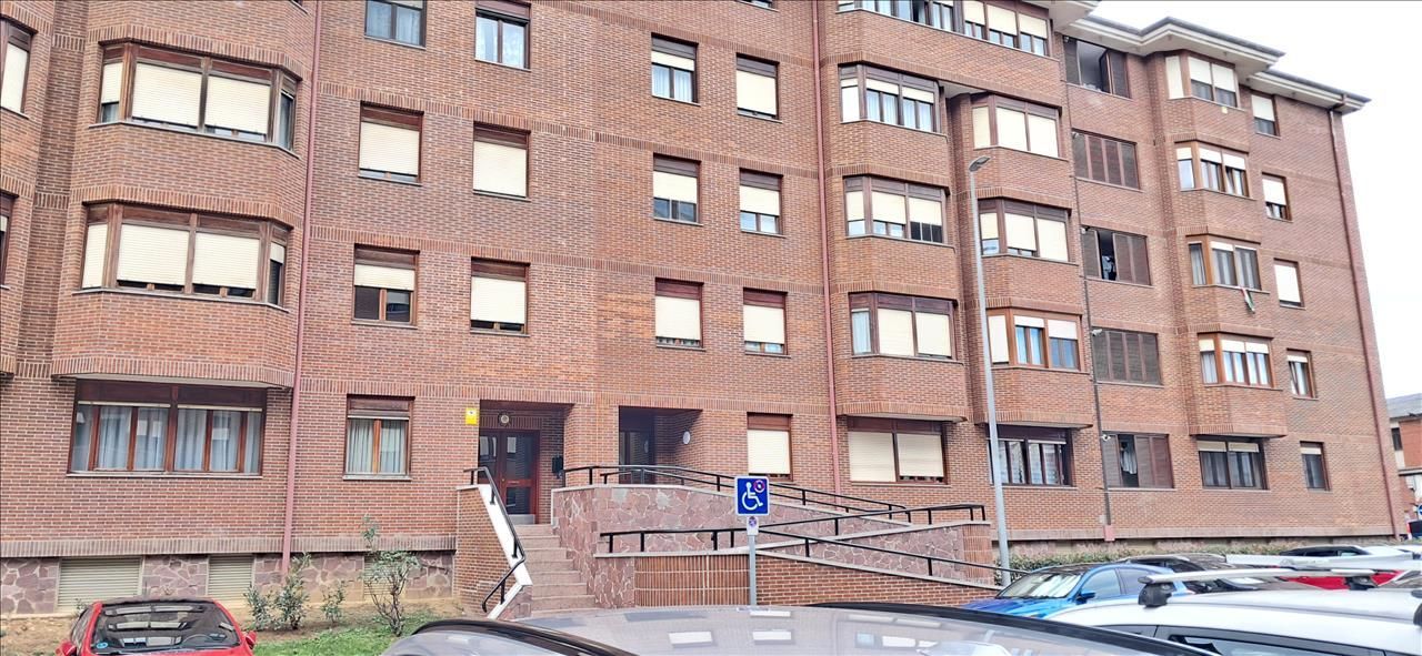 Vista exterior de Apartament en venda en El Astillero  