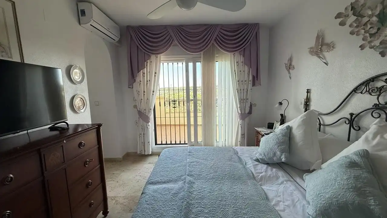 Chalet con piscina en venta en Orihuela Costa, imagen 23