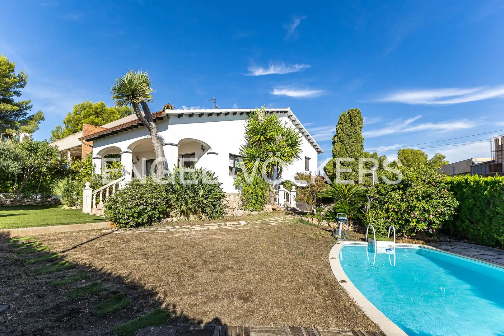 Exterior view of Houses for sale in El Vendrell  with Heating, Private garden and Parquet flooring