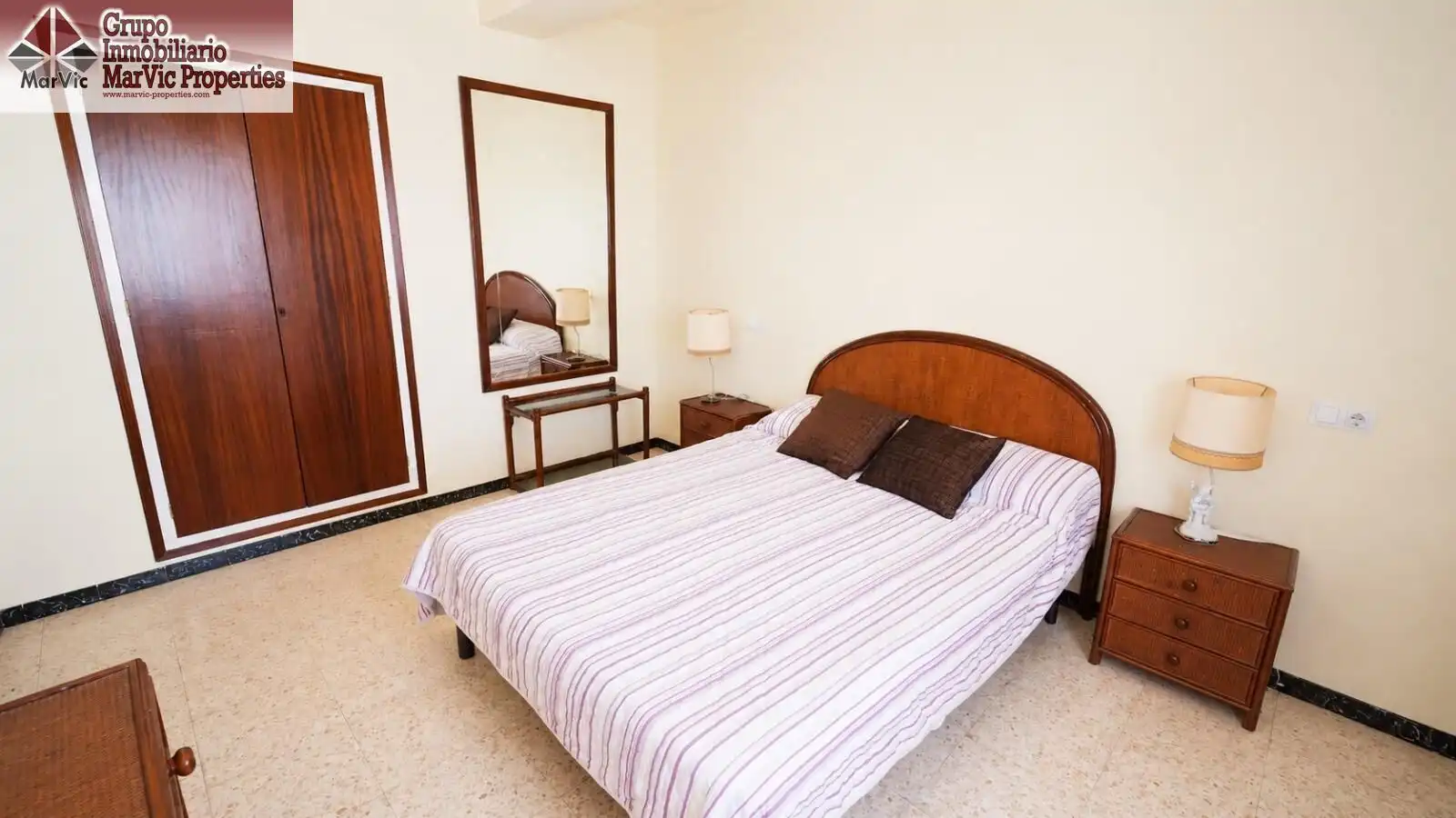 Habitación de Ático en venta en Benidorm con Terraza y Amueblado