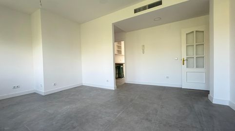 Photo 3 of Flat for rent in Calle Valdesangil, Valdezarza, Madrid Capital