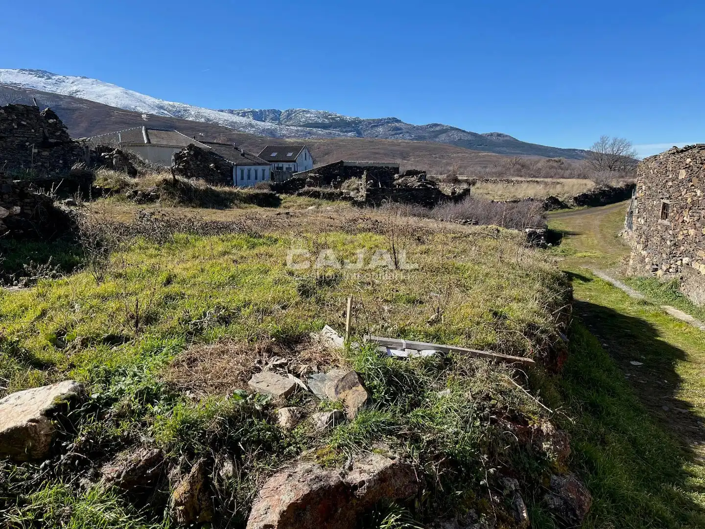 Land for sale in Riaza